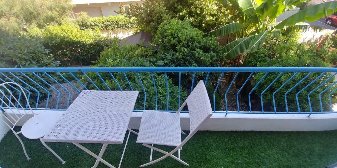 Appartement Charmant studio proche de Nice à 300m des plages à Villeneuve-Loubet Extérieur photo