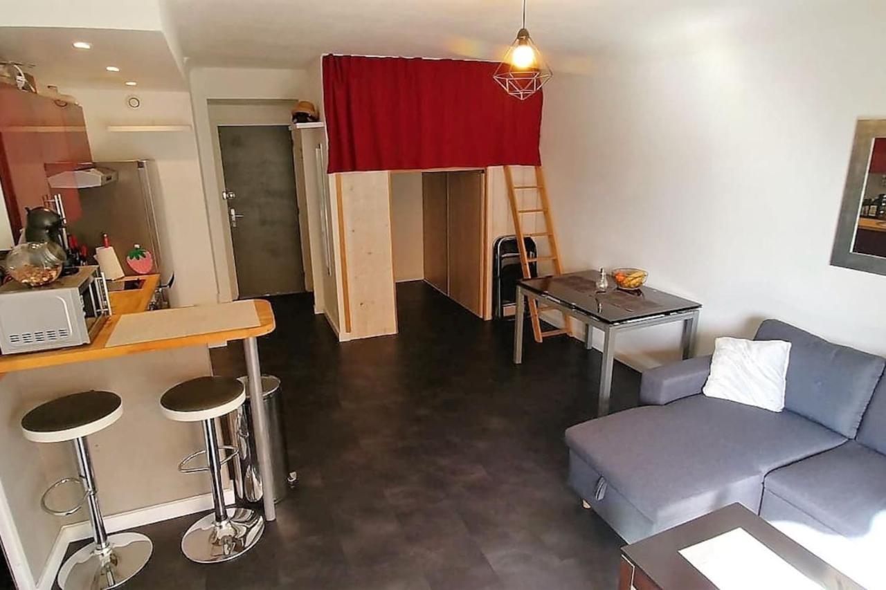 Appartement Charmant studio proche de Nice à 300m des plages à Villeneuve-Loubet Extérieur photo
